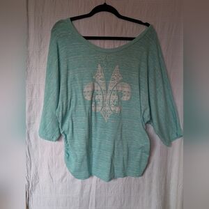 Vanity Teal Top with White Design